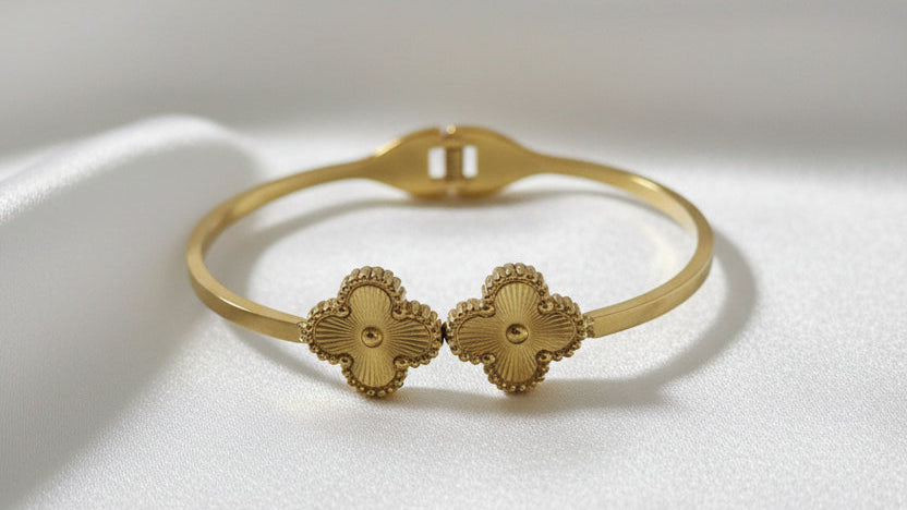 18k Gold-Plated Clover Bangle