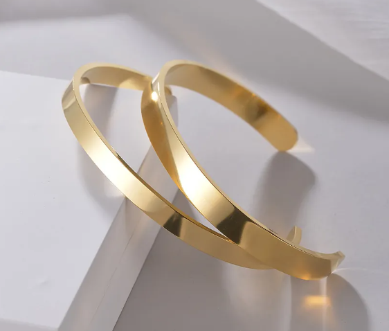 24k Titanium Gold-Plated Minimalist Bracelet