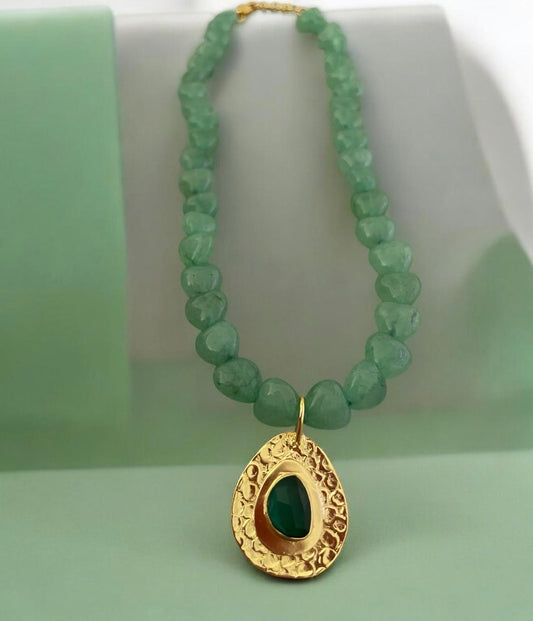 18k Gold-Plated Jadeite Heart Bead Necklace with Gold Pendant