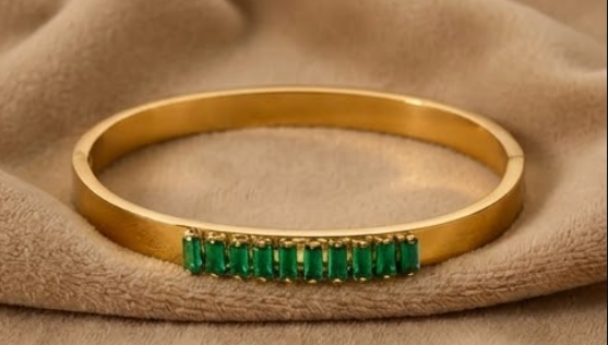 18K Gold-Plated Bracelet with Green Gemstone
