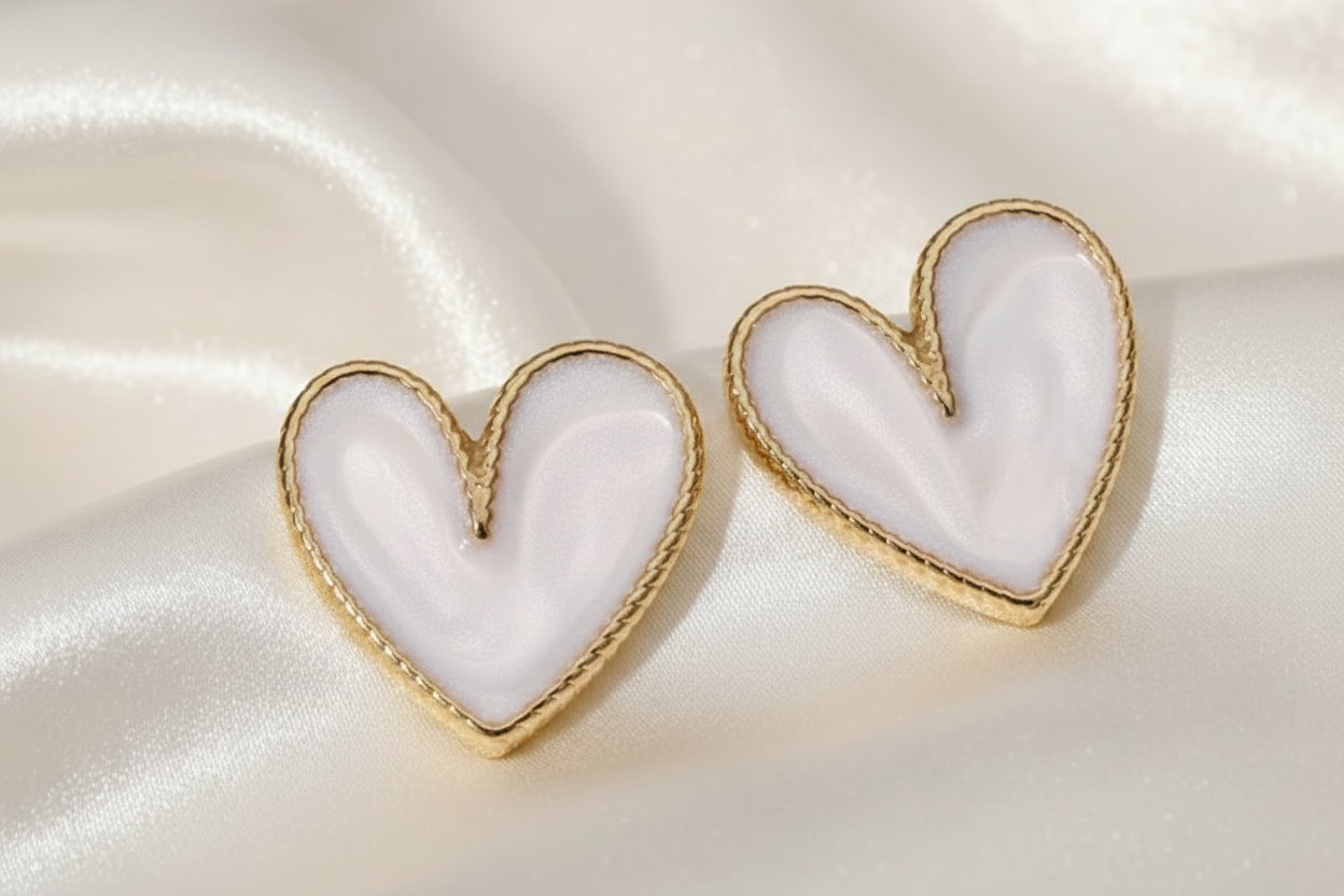18k Gold-Plated White Heart Stud Earrings