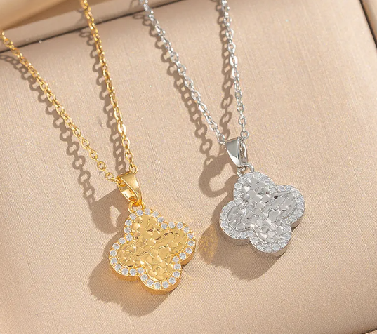 Titanium Steel Silver Clover Leaf Texture Pendant with Rhinestone