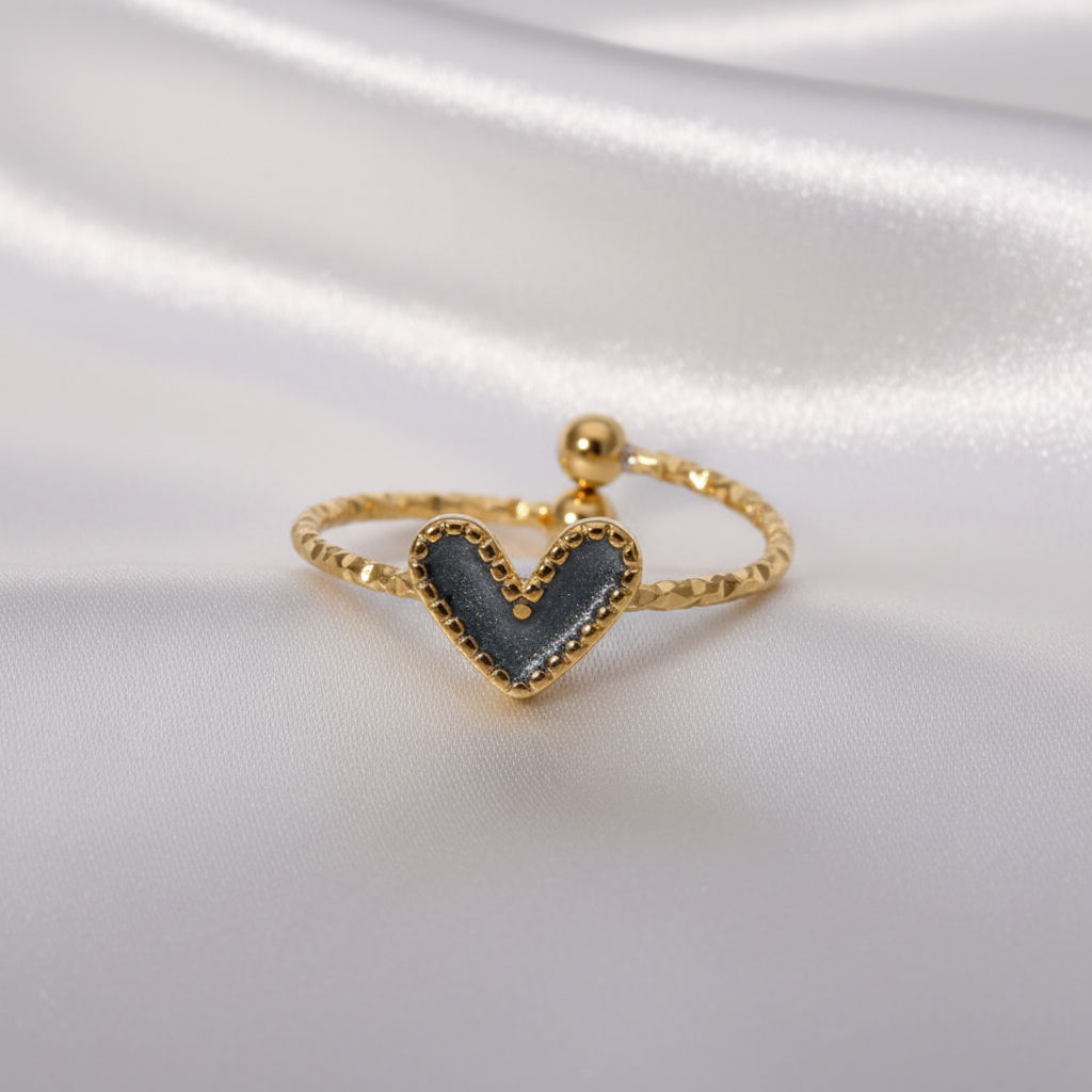 18K Gold-Plated Grey Pearl Heart Ring