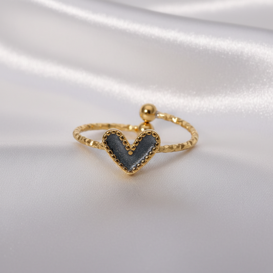 18K Gold-Plated Grey Pearl Heart Ring
